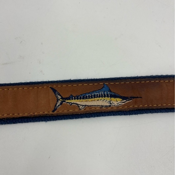 Zeppelin Leather belt w/ Fish embroidered - Picture 10 of 12